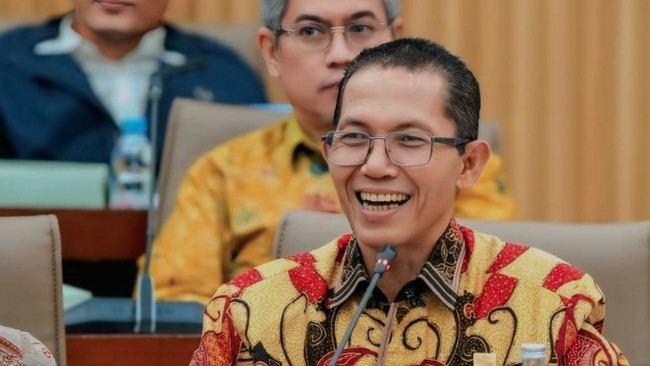 kepala-badan-pengusaha-bp-batam-amsakar-achmad-dok-bp-batam-1784275090045_169