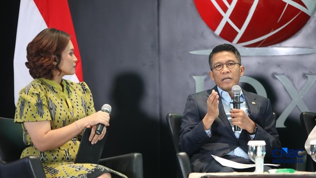 ketua-komisi-xi-dpr-ri-mukhamad-misbakhun-saat-menyampaikan-pemaparan-dalam-investment-forum-2026-di-bursa-efek-indonesia-bei-1784104202294_169
