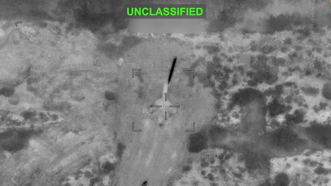 komando-pusat-amerika-serikat-centcom-selaku-unit-militer-menyatakan-minggu-1272026-meluncurkan-serangan-baru-ke-iran-1783915116857_169