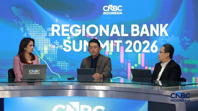 direktur-utama-bank-jakarta-agus-haryoto-widodo-saat-menyampaikan-pemaparan-dalam-acara-regional-bank-summit-2026-di-jakarta-r-1785916201784_169