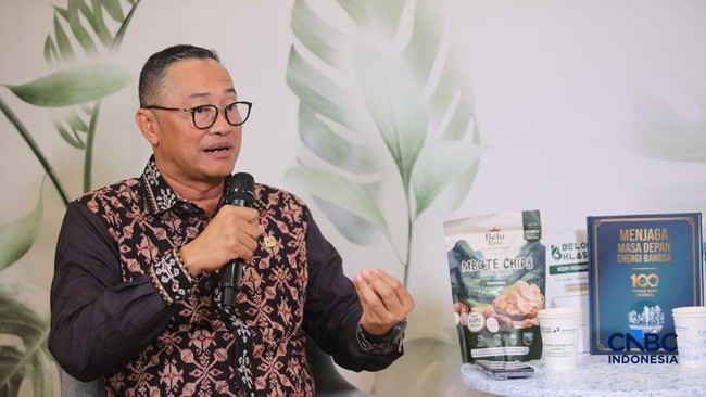 direktur-utama-pt-pertamina-geothermal-energy-tbk-pgeo-ahmad-yani-saat-sesi-wawancara-di-jakarta-international-convention-cent-1787134670492_169
