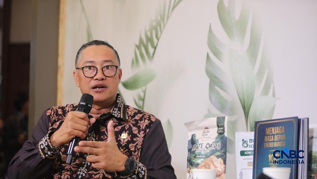 direktur-utama-pt-pertamina-geothermal-energy-tbk-pgeo-ahmad-yani-saat-sesi-wawancara-di-jakarta-international-convention-cent-1787134670987_169