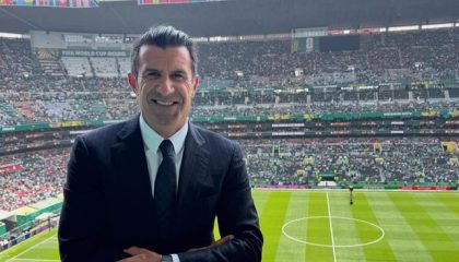 gelandang-legendaris-portugal-luis-figo-1785986324076_169