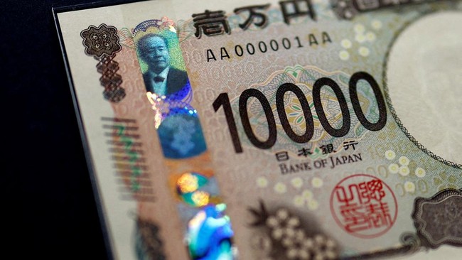 japan-yen-1763452367862_169