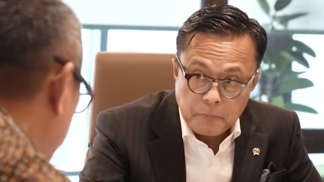 kepala-bp-bumn-sekaligus-coo-danantara-indonesia-dony-oskaria-menggelar-pertemuan-bersama-direktur-utama-pt-sucofindo-rabu-227-1784802380001_169