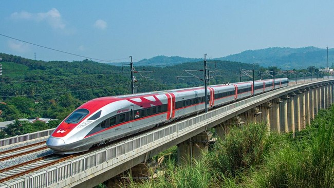 kereta-cepat-whoosh-1758006445490_169