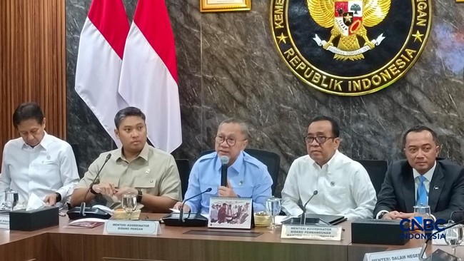 konferensi-pers-terkait-program-mbg-usai-rapat-koordinasi-terbatas-di-kantor-kemenko-bidang-pangan-jakarta-kamis-682026-1786004294635_169