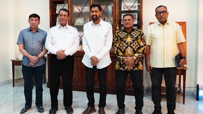 kukungan-kementerian-pertanian-untuk-pemulihan-sektor-pertanian-dan-perkebunan-pascabencana-hidrometeorologi-di-aceh-1786091674298_169
