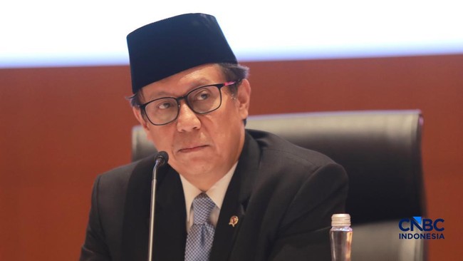 menteri-kesehatan-budi-gunadi-sadikin-memberi-pemaparan-saat-konferensi-pers-terkait-rapbn-nota-keuangan-tahun-anggaran-2027-d-1786706951460_169