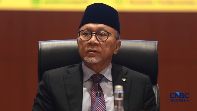 menteri-koordinator-bidang-pangan-zulkifli-hasan-memberi-pemaparan-saat-konferensi-pers-terkait-rapbn-nota-keuangan-tahun-angg-1786703853972_169