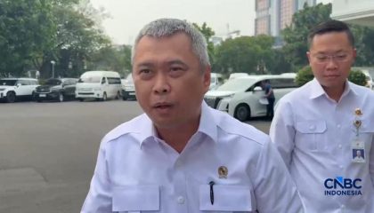 menteri-perhubungan-dudy-purwagandhi-saat-tiba-di-istana-negara-jakarta-kamis-1162026-1781158490961_169