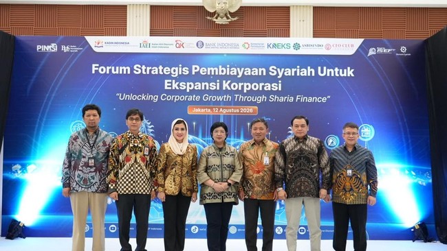 pejabat-gubernur-sementara-bank-indonesia-destry-damayanti-dalam-forum-strategis-pembiayaan-syariah-untuk-ekspansi-korporasi-b-1786584681825_169