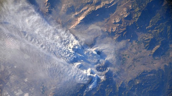 penampakan-bumi-dari-luar-angkasa-astromegan-via-spacestation_169