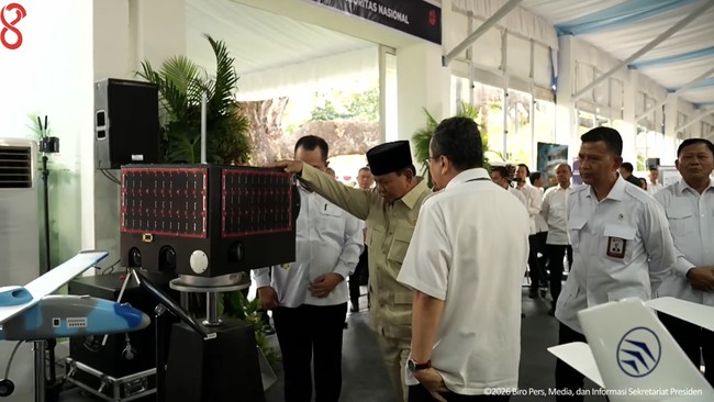 pertemuan-presiden-ri-dengan-150-periset-dari-badan-riset-dan-inovasi-nasional-6-agustus-2026-1786004780568_169