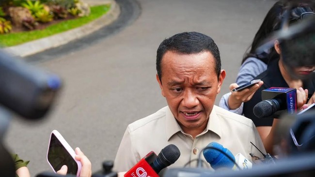 presiden-prabowo-subianto-menerima-menteri-energi-dan-sumber-daya-mineral-esdm-bahlil-lahadalia-di-kompleks-istana-kepresidena-1785839295137_169