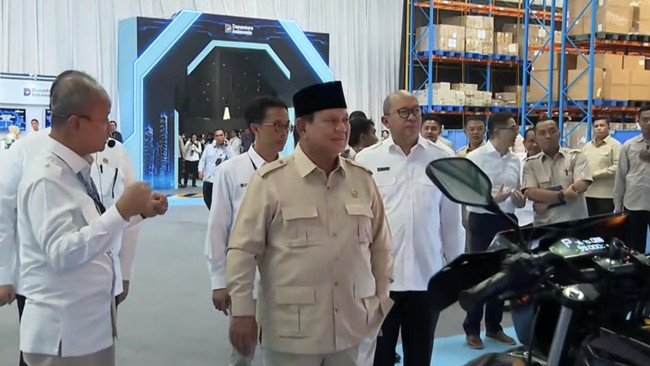 presiden-prabowo-subianto-saat-acara-pluncuran-motor-listriokm-nasional-molinas-pada-kamis-1382026-youtubesekretariat-presiden-1786613189498_169