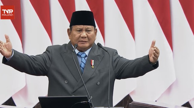 residen-prabowo-subianto-saat-menyampaikan-pidato-dalam-rangka-penyampaiaan-ruu-apbn-2027-dan-nota-keuangan-di-gedung-nusantar-1786698687020_169-9