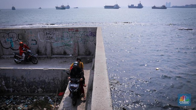 tanggul-laut-giant-sea-wall-muara-baru-jakarta-utara-cnbc-indonesiafaisal-rahman-1_169