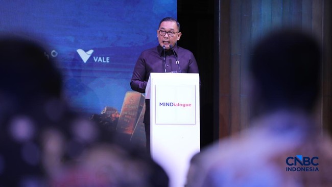 wakil-menteri-investasi-dan-hilirisasiwakil-kepala-bkpm-todotua-pasaribu-saat-menyampaikan-pemaparan-dalam-mindialogue-dengan-1786522006735_169