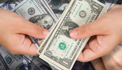 warga-ri-yang-terus-memburu-dolar-ini-simpanan-valas-warga-ri_169