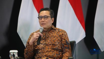 direktur-utama-bursa-efek-indonesia-jeffrey-hendrik-saat-menyampaikan-pemaparan-dalam-investment-forum-2026-di-bursa-efek-indo-1784106053873_169